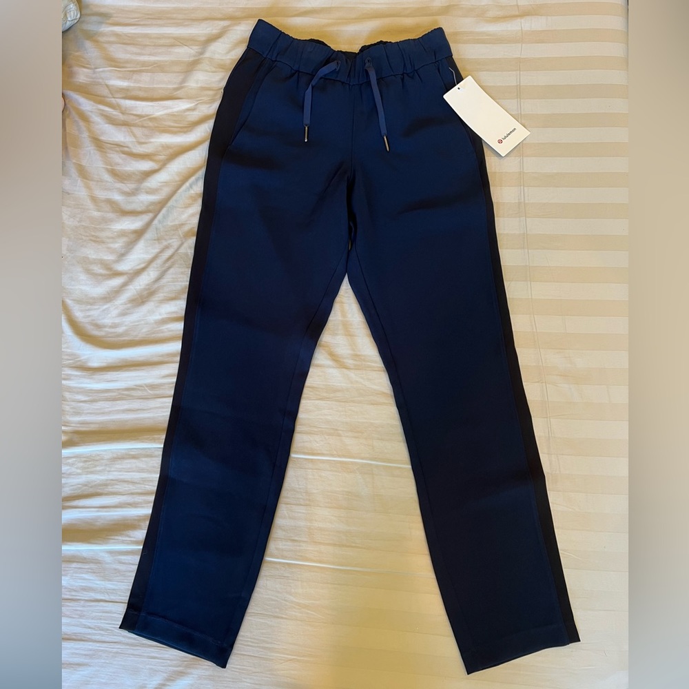 Lululemon On The Fly Woven Track Stripe